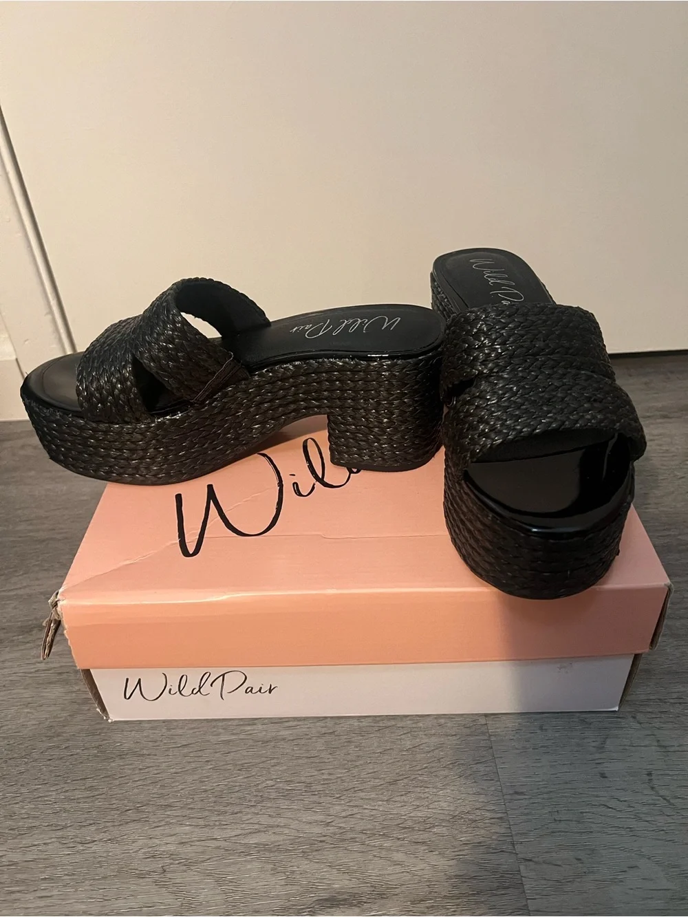 Wild Pair Black Braided Platform Slide Sandal, Size 8 New With Box